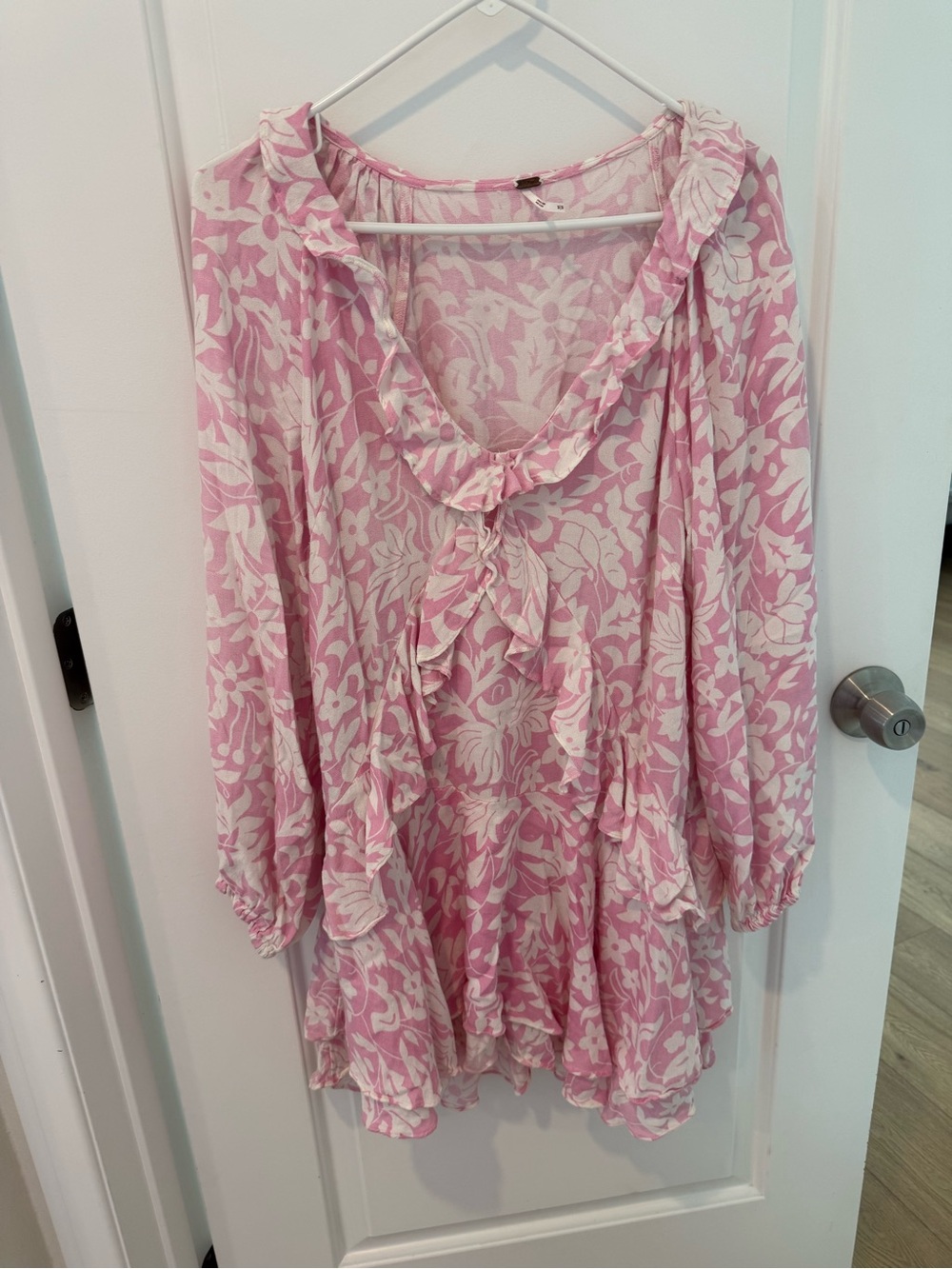 Free People Pink & White Floral Ruffle V-Neck Tunic